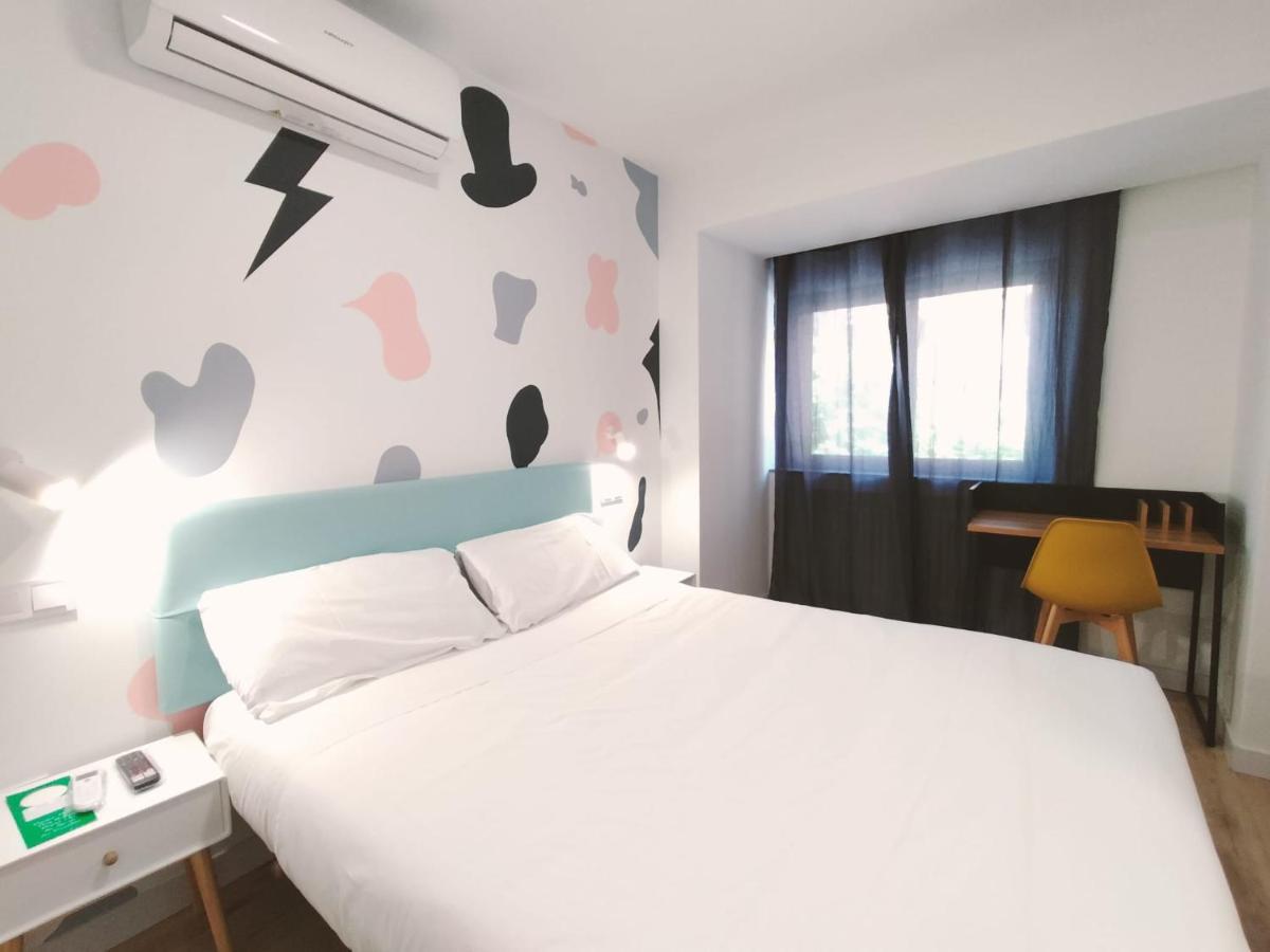 Hostal Carmen By Gaiarooms Salamanca Luaran gambar